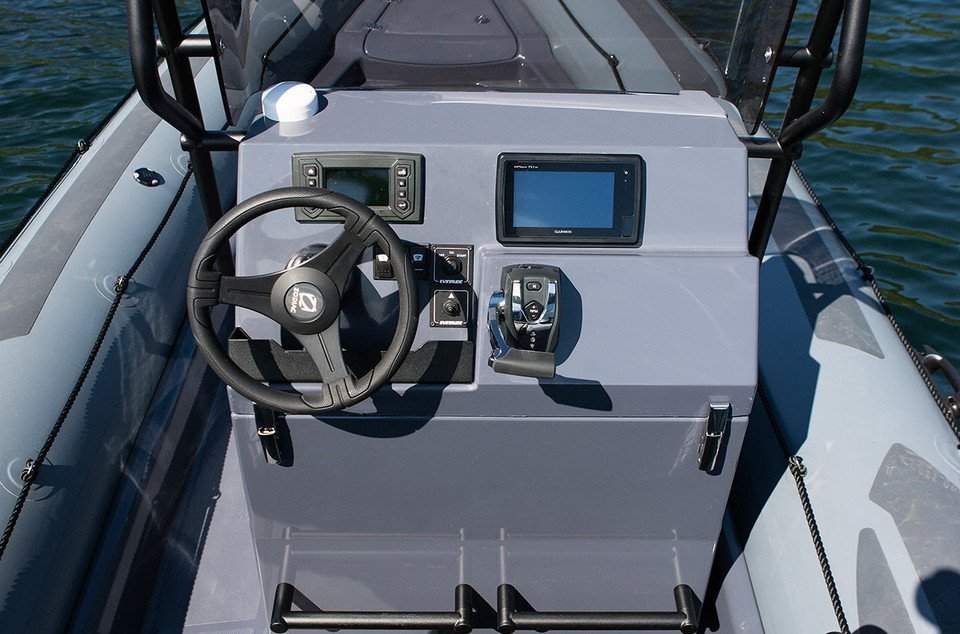 zodiac-pro-6.5-rigid-hull-inflatable-boat-yamaha-outboard-steering__44503.jpg